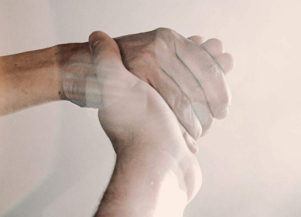 The Power of Minimalism: Why Less is More in Graphic Designsjfhkfdsghkfds